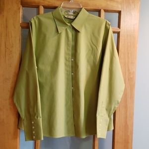 Eddie Bauer wrinkle resistant, long sleeve shirt